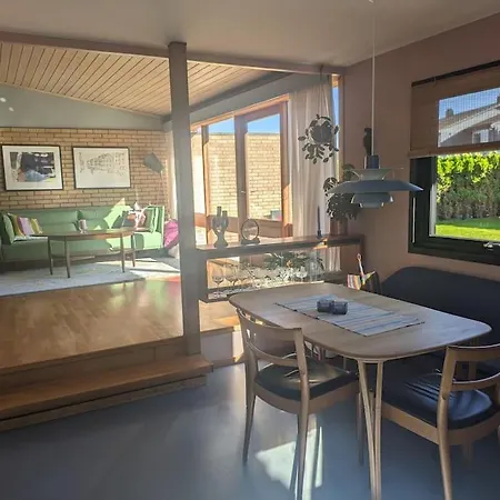 Villa, Walking Distance From Ons Вилла *