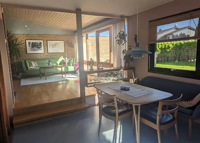 Villa, Walking Distance From Ons Villa *